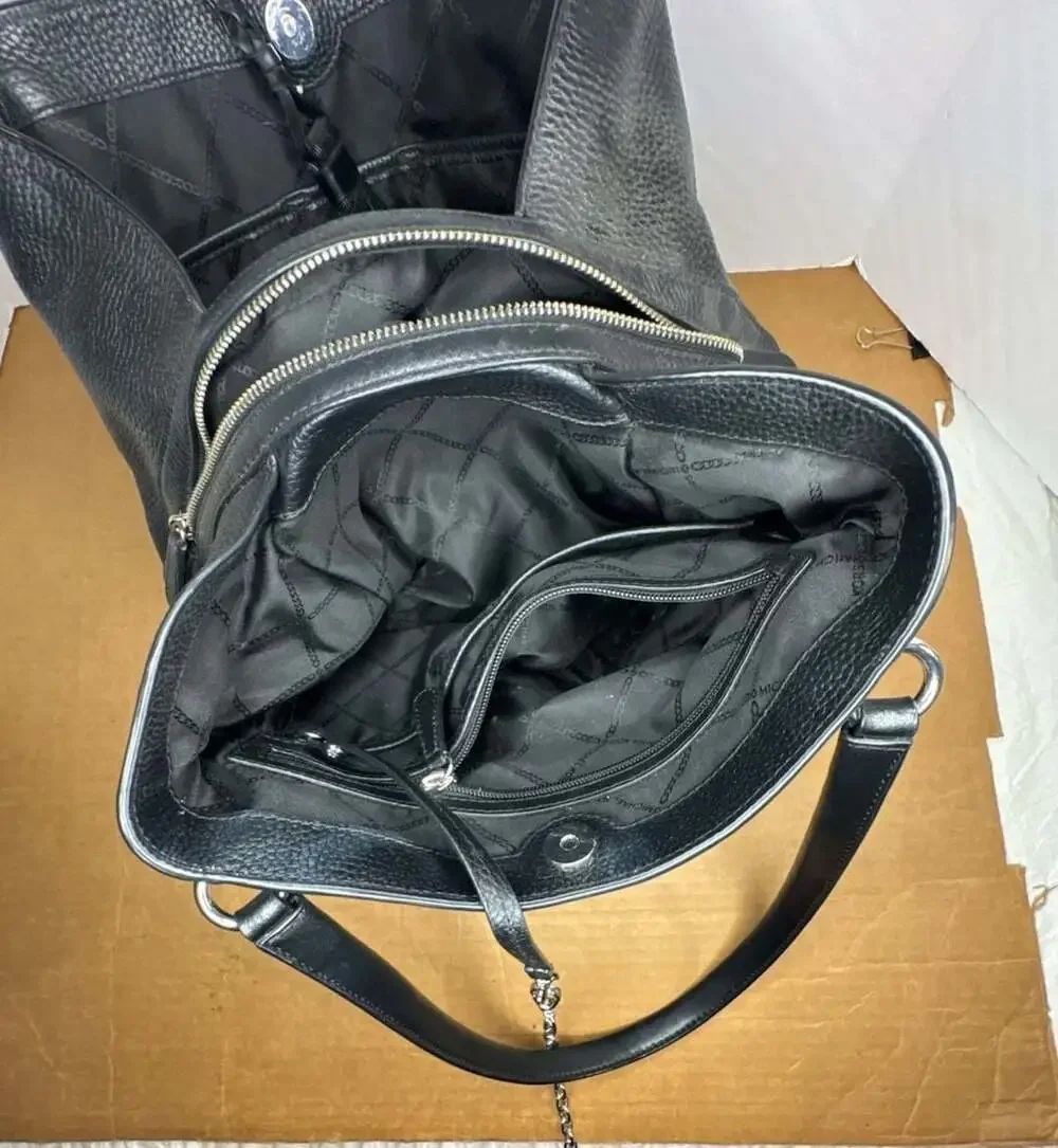 Michael Kors Carrie Large Pebble Leather Shoulder Tote Bag